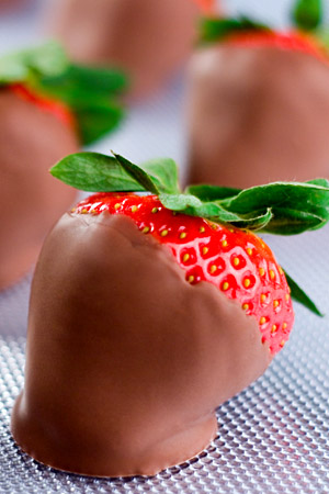 Check out this recipe for chocolate covered strawberries; they're tasty, Check out this recipe for chocolate covered strawberries; they're tasty,